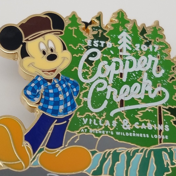 Disney DVC Copper Creek Lumberjack Mickey Pin - Picture 3 of 8